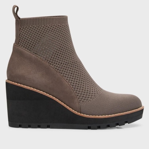 Eileen Fisher Gray Heeled Ankle Boots - Picture 1 of 8